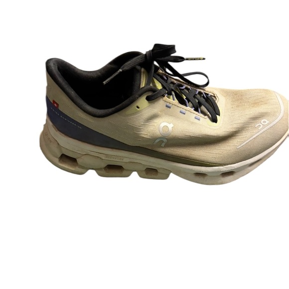 On Running Athletic Shoes - Picture 2 of 3